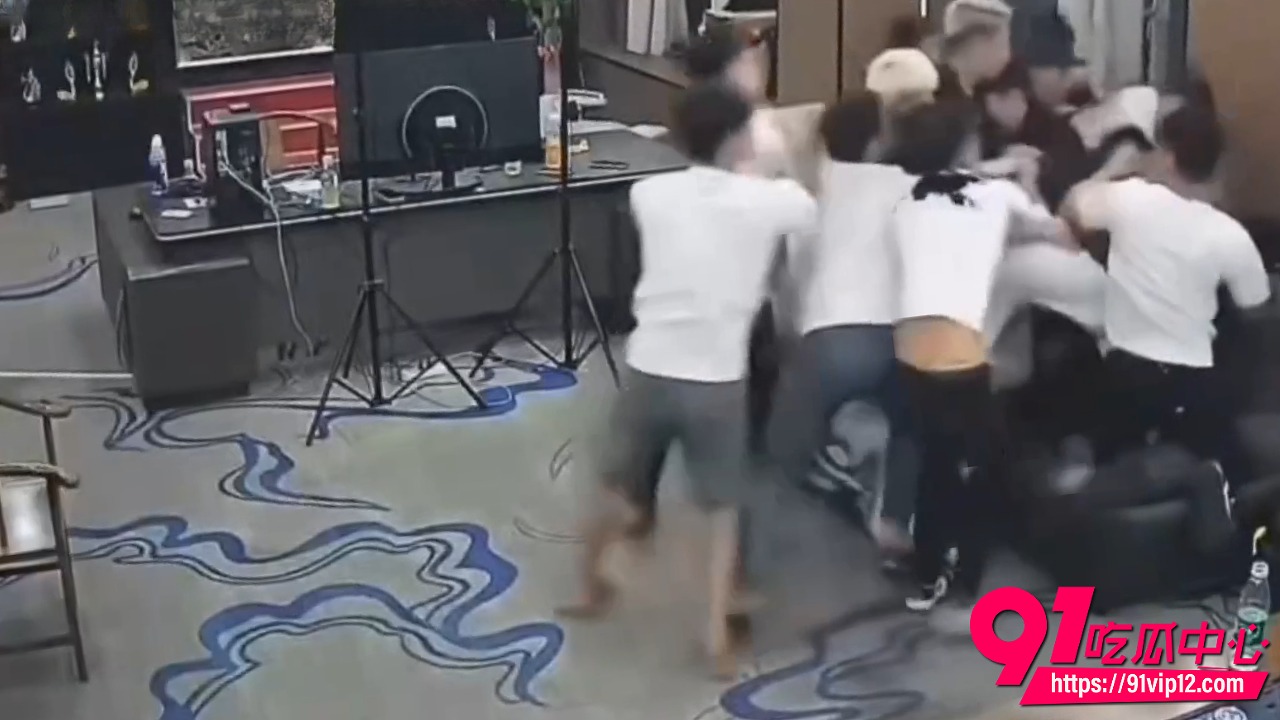 海南陈虎任打荣少事件 7