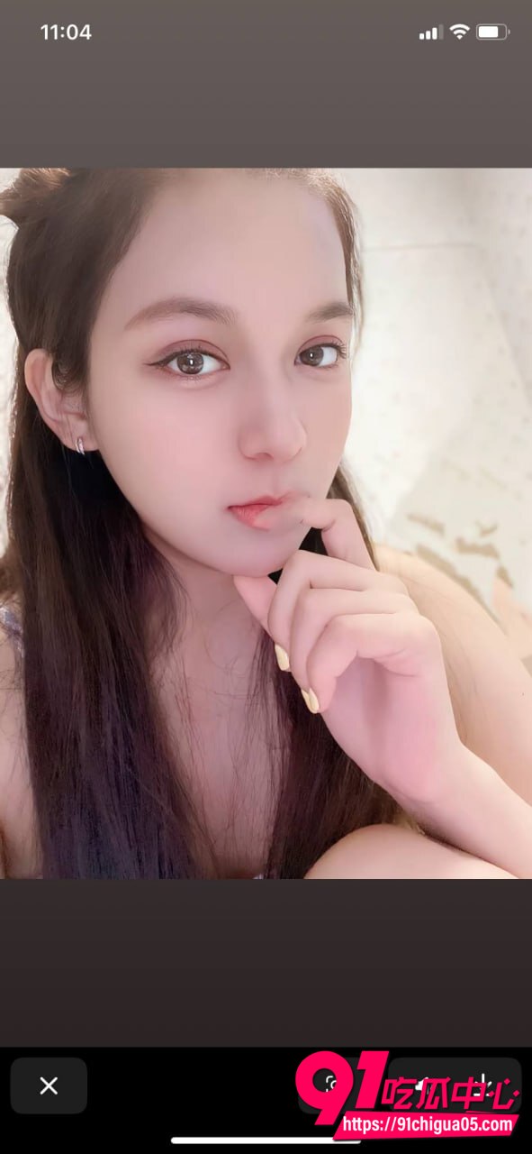 擦边女主播 喜欢吃兔子 宿舍脸红视频意外爆火 榜一大哥高价买自慰视频