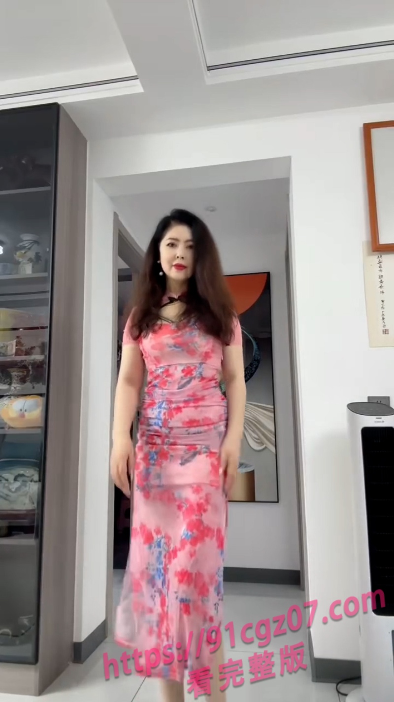 甘肃兰州已婚人妻少妇约炮 背老公聊骚收钱线下约炮!