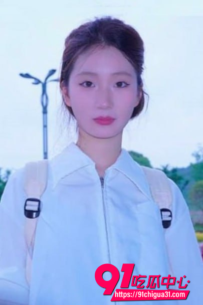 北京舞蹈学院高冷系花大学生 人前清纯女神 人后反差母狗 大尺度自拍骑乘摇摆疯狂炸精!