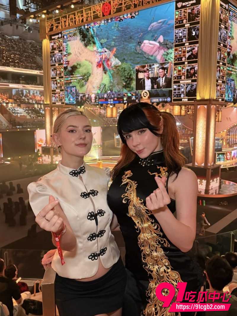 俄罗斯顶级福利姬EvaElfie11