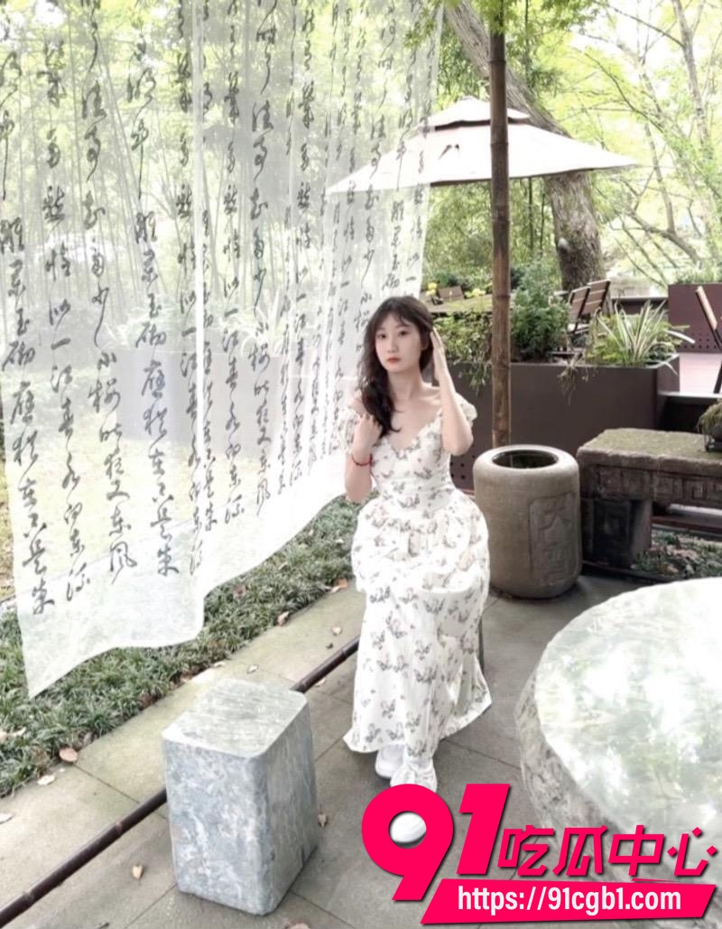 保定学院外语系双小母狗江晚晚和闺蜜 3P实录轮流被干到腿软精液混淫水直流 口交骑乘后入房间激战5