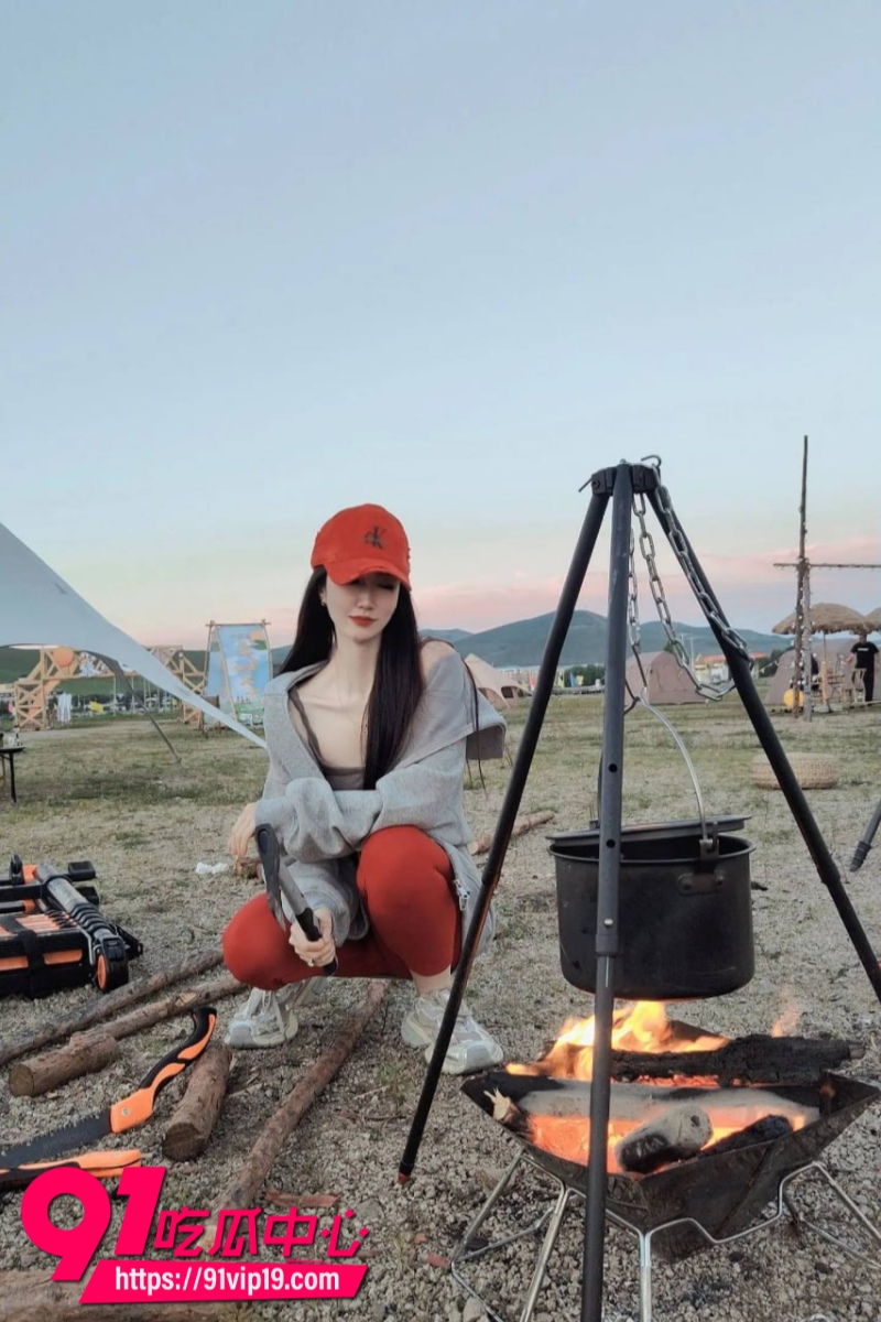 小红书网红健身御姐刘梓桐被土豪5W块拿下伴游白天各种精致打卡拍照晚上像母狗一样跪下口交0 小红书网红健身御姐刘梓桐被土豪5W块拿下伴游白天各种精致打卡拍照晚上像母狗一样跪下口交0