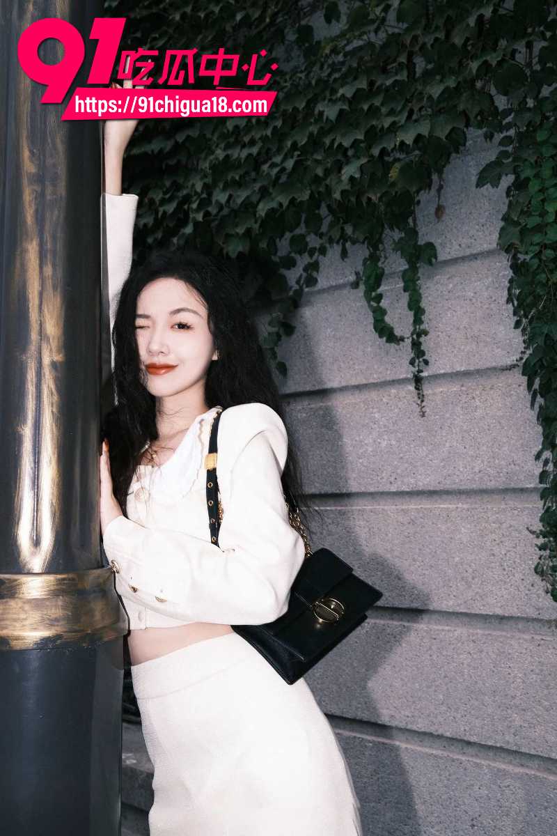 抖音百万粉丝女网红阿沁恋爱期间被男友刘阳背刺出轨12