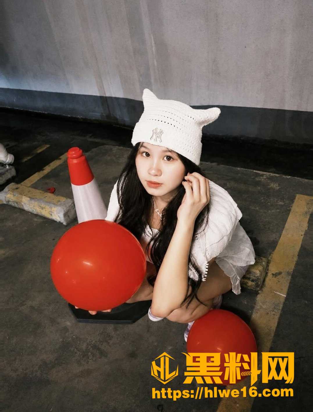 微胖型巨乳反差婊 童怡玺 给前男友自拍露脸揉奶视频 口交做爱画面随之曝光