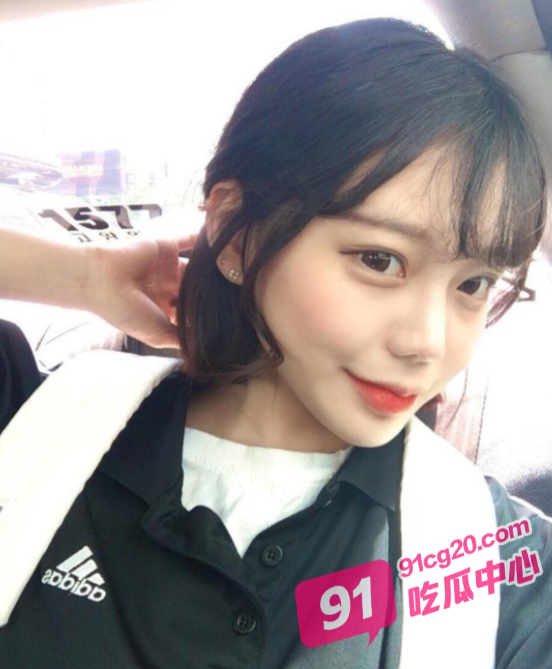 兄妹乱伦之禽兽哥哥 我用精液滋润妹妹的美穴 配图3
