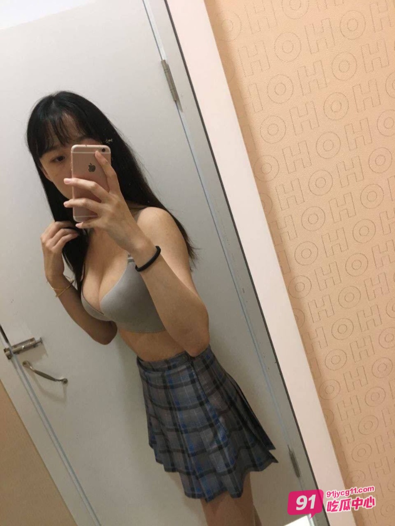台南职业学生念雯援交被曝光 娇小身体被客人爆干!