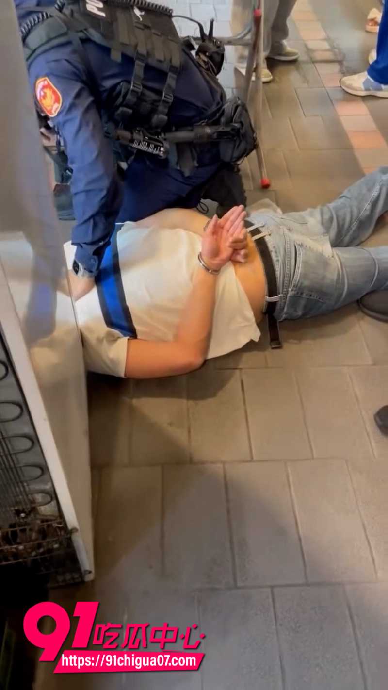 台北车站袭击案事件现场画面8