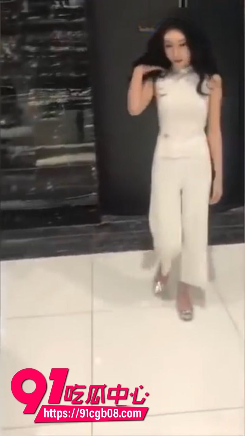 富二代约绿茶婊 欣杨 车展大胆调教2