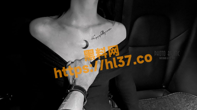 推特色情摄影师MC私拍流出性爱影片！干摄影就得主打自己爱做的事情！