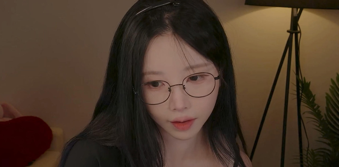 ASMR博主 yoonying 悄悄话流出 近况分享幕后大揭秘 眼镜娘软萌音太治愈！