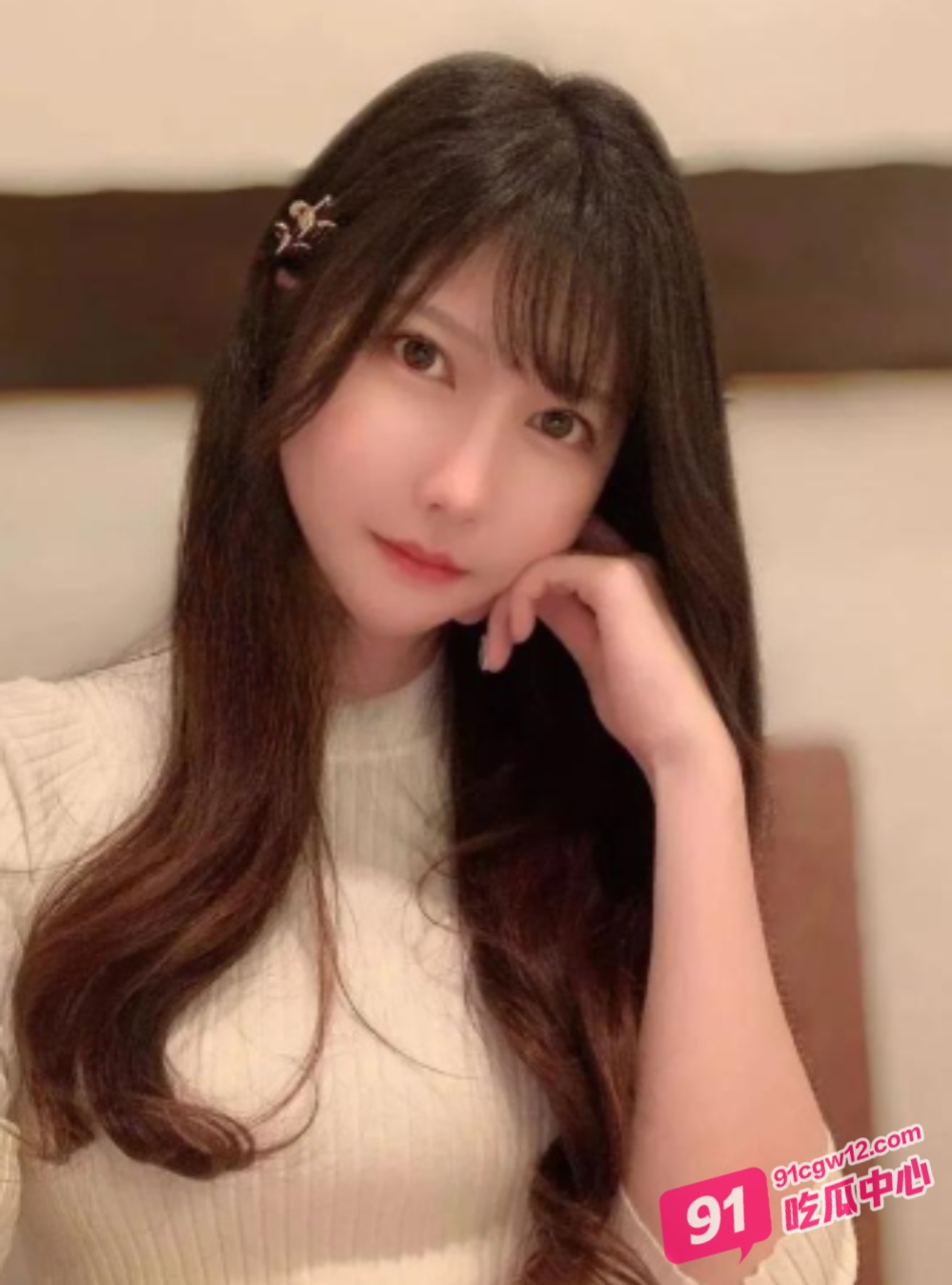 小叔子“点外卖”约到弟媳？从跪舔深喉服务开始 骑乘的快感让骚弟媳陷入疯狂