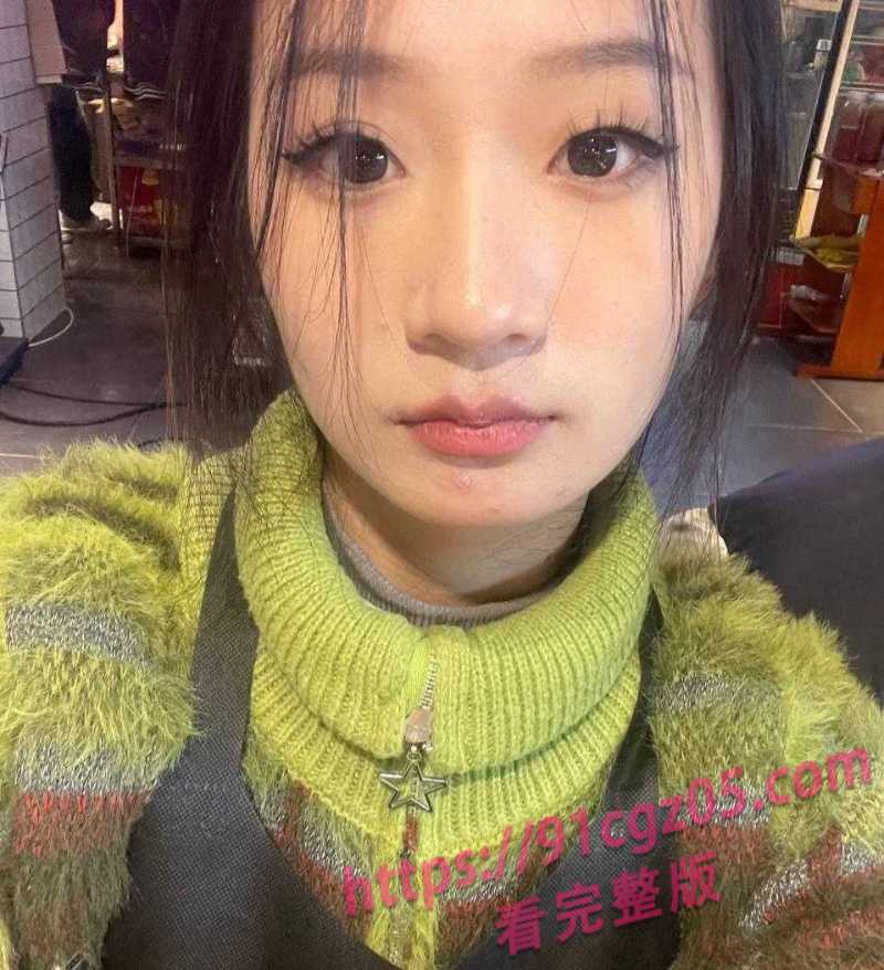 四川师大舞蹈学院魏佳源生活照被扒 网友惊呼和台上判若两人!
