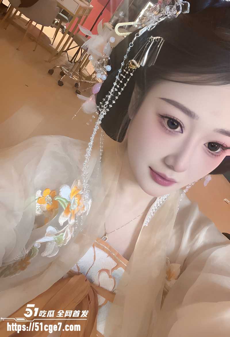 辽宁大连极品少妇人妻孟清雨不雅视频流出4