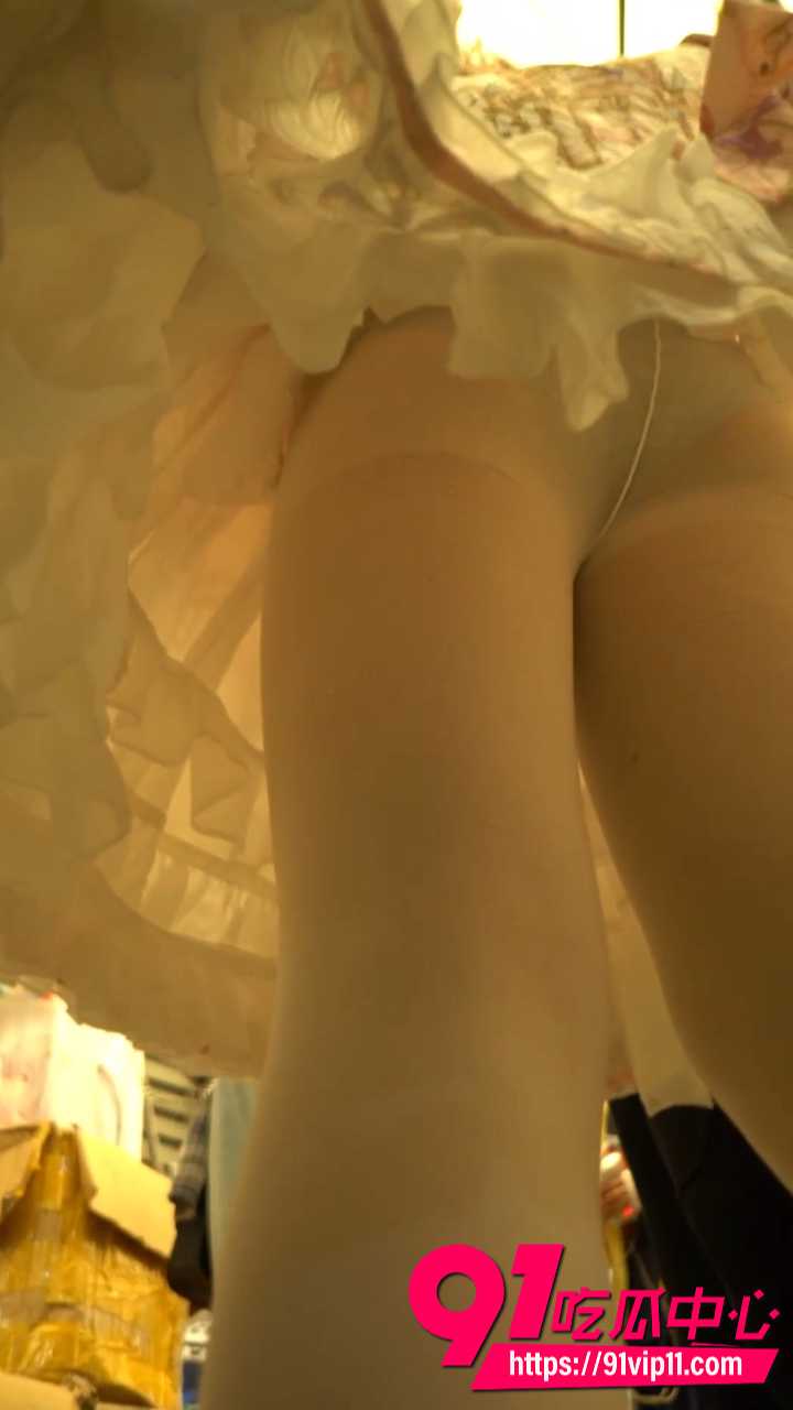 华尔兹漫展抄底洛丽塔美女3