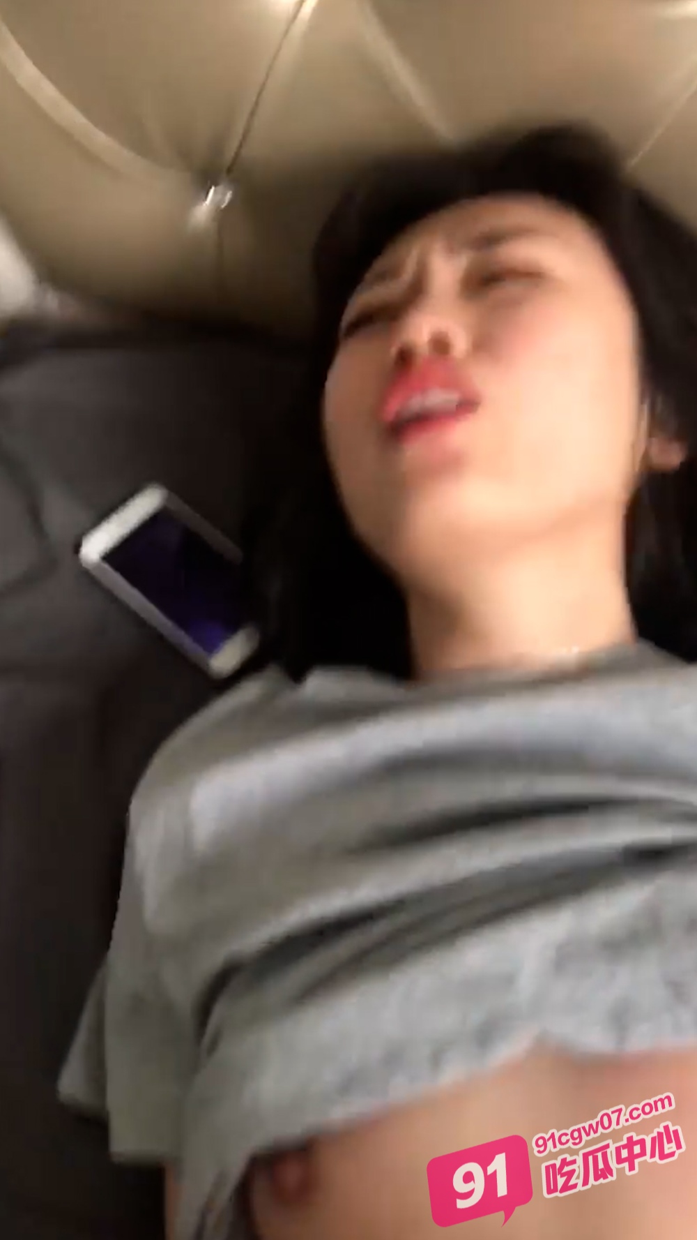男友视角看各大高校反差婊高潮浪叫合集 女神只是保护色 一见肉棒现原形 配图5