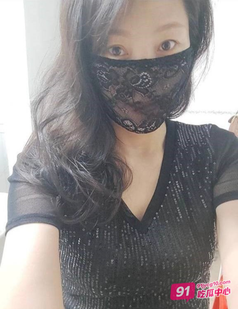 饥渴表姐投靠表弟却沦为性奴 口活惊艳全程无套中出~ 配图