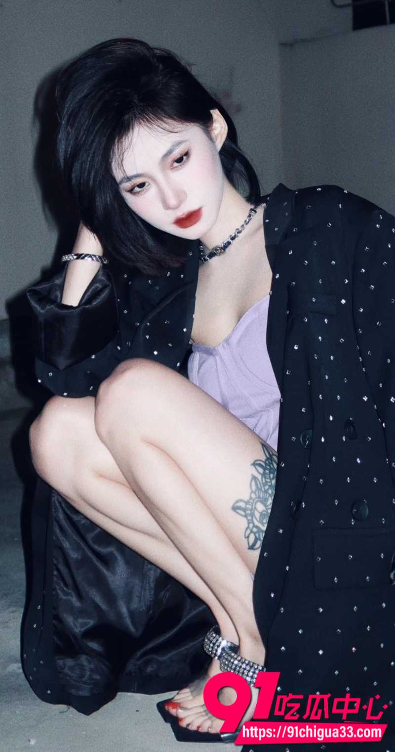 狼友投稿抖音240万粉丝女网红申雪倩在成都莉莉岛上厕所被偷拍11 狼友投稿抖音240万粉丝女网红申雪倩在成都莉莉岛上厕所被偷拍11