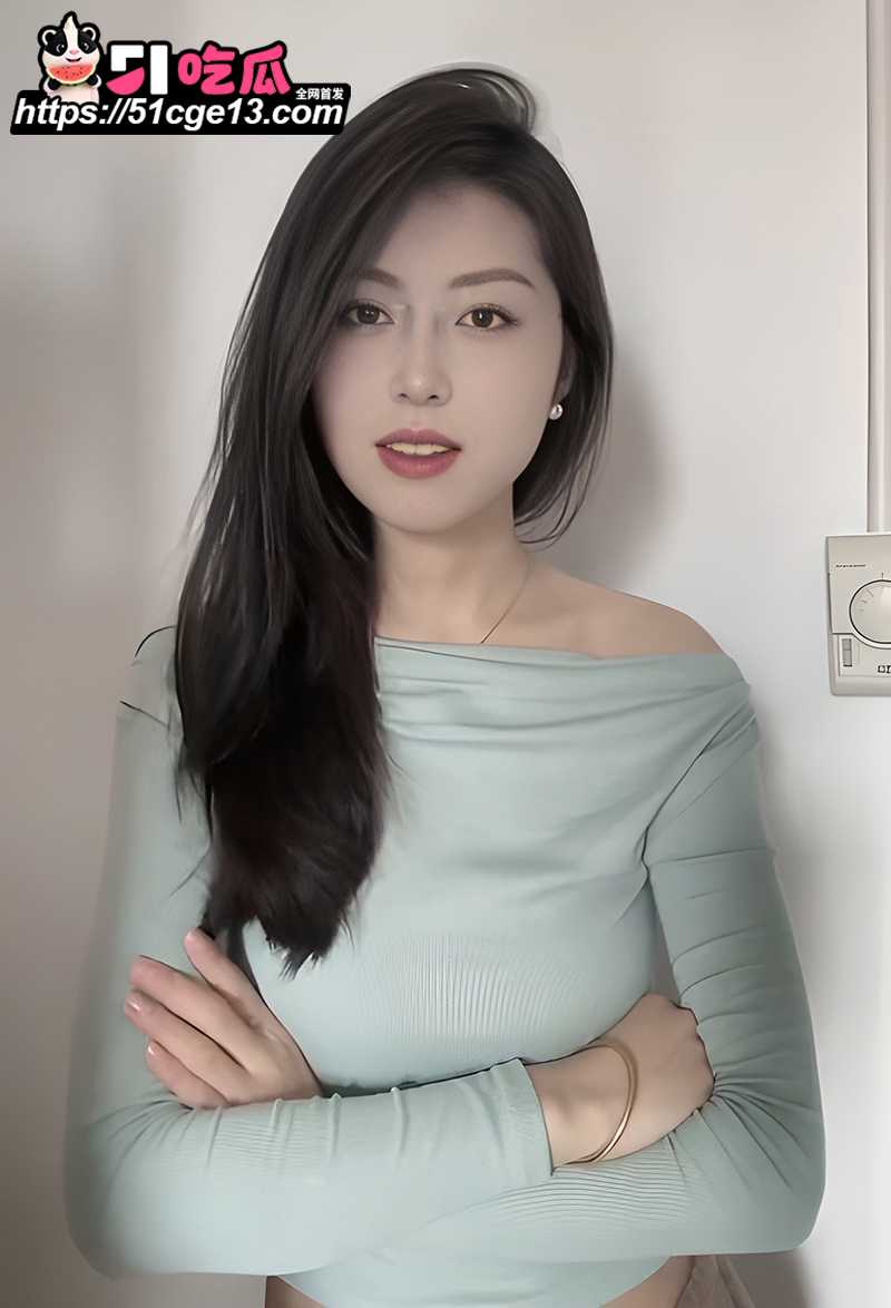 美腿网红 雯wen 性爱私拍 假屌猛插旺盛毛穴 被炮友狠操隔丝抽插 骚逼外翻淫到极致