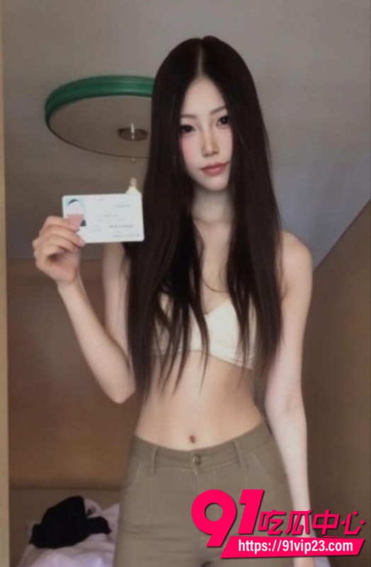 重庆反差大长腿张若曦 裸贷自拍曝光 金主嫌弃美颜过重直接公开M字腿自慰视频3