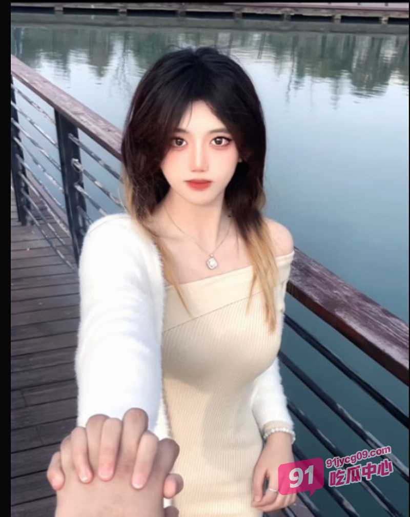 浙江工商大学李晓琪 骑乘棒子视频曝光 这是高冷学姐秒变荡妇！