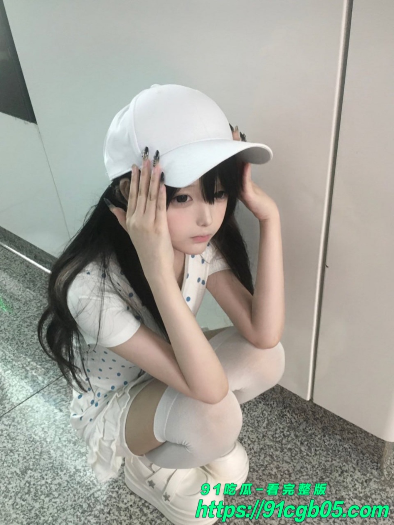 高颜值少萝嫩妹手冲自慰5水印版 高颜值少萝嫩妹手冲自慰5水印版