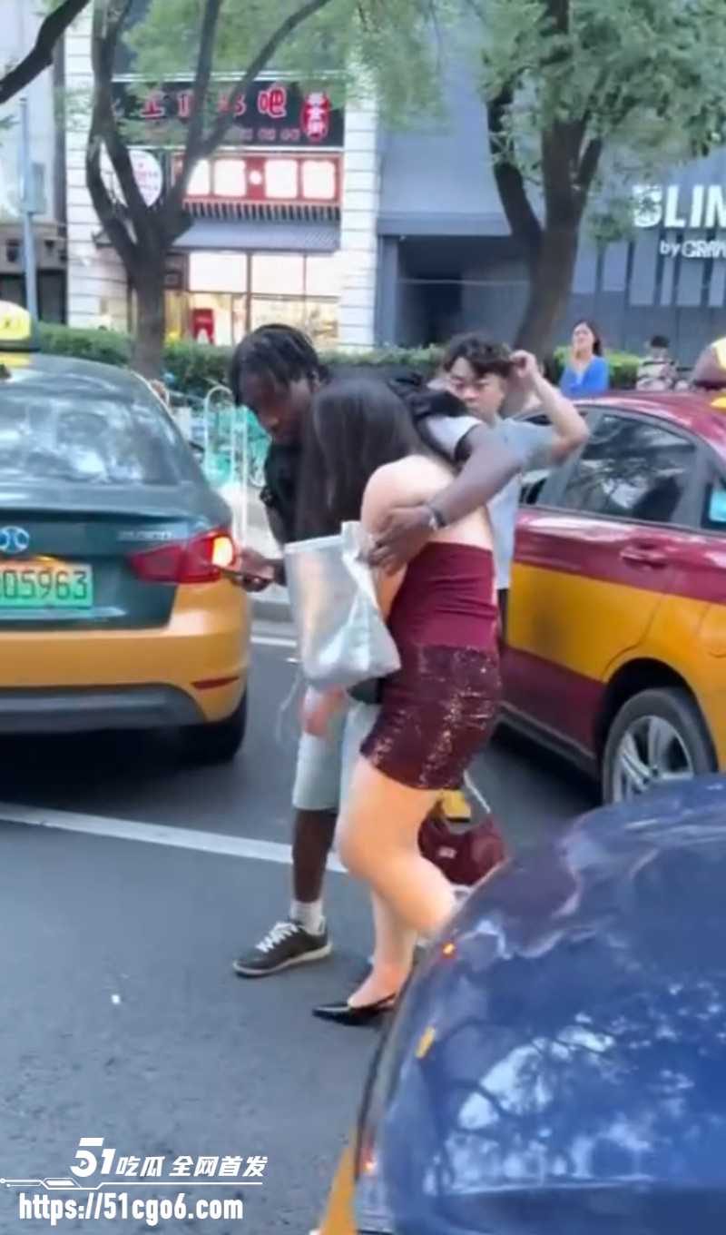 北京已婚少妇倒贴黑人01 北京已婚少妇倒贴黑人01