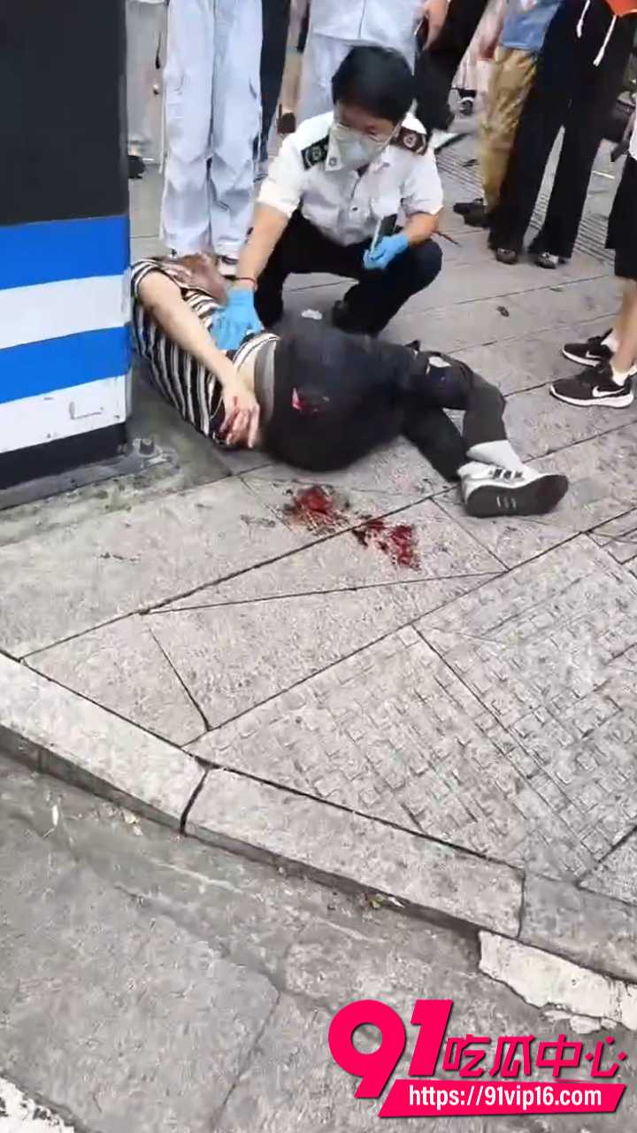 温州出租车超速撞人8