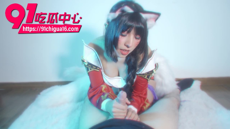 推特女网红Tylerx0x身穿兔女郎情趣内衣给土豪口交吞精7 推特女网红Tylerx0x身穿兔女郎情趣内衣给土豪口交吞精7