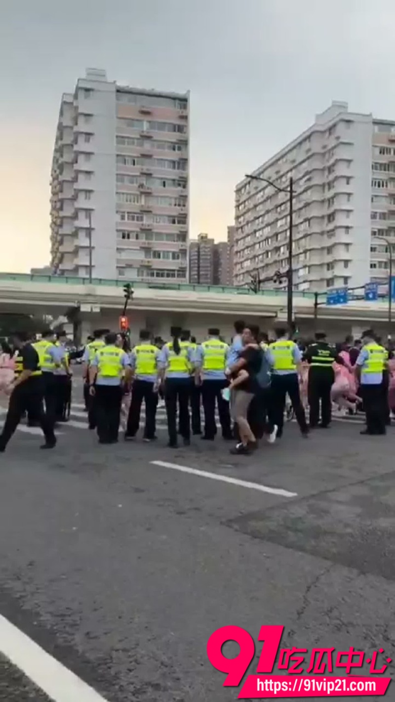 伪娘风波原图 5 伪娘风波原图 5
