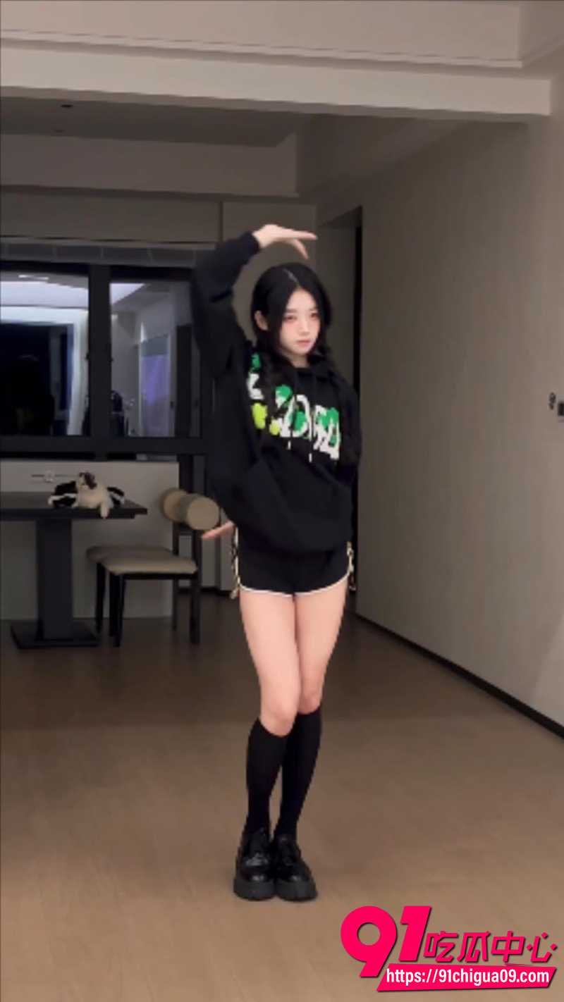 抖音风PMV寸止挑战 性感舞娘扭腰摆臀节奏爆棚 曼妙身姿直击下体多巴胺狂飙！