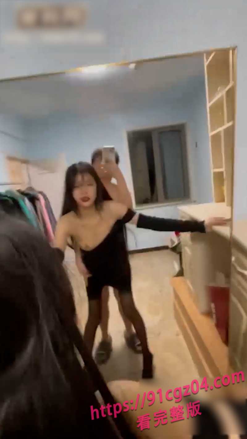 抖音网红美少女下海网页素材3素材水印版