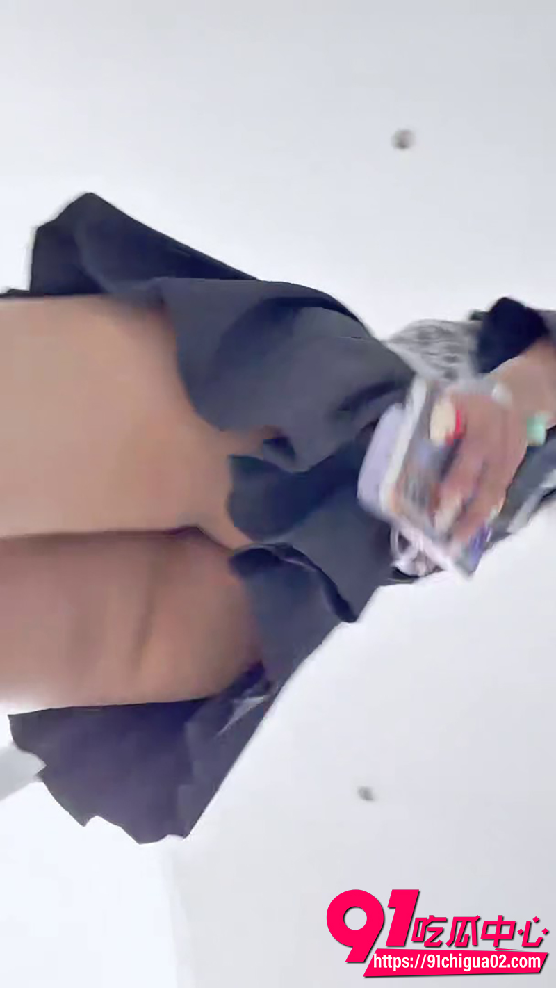 3大神超清偷拍抄底 2