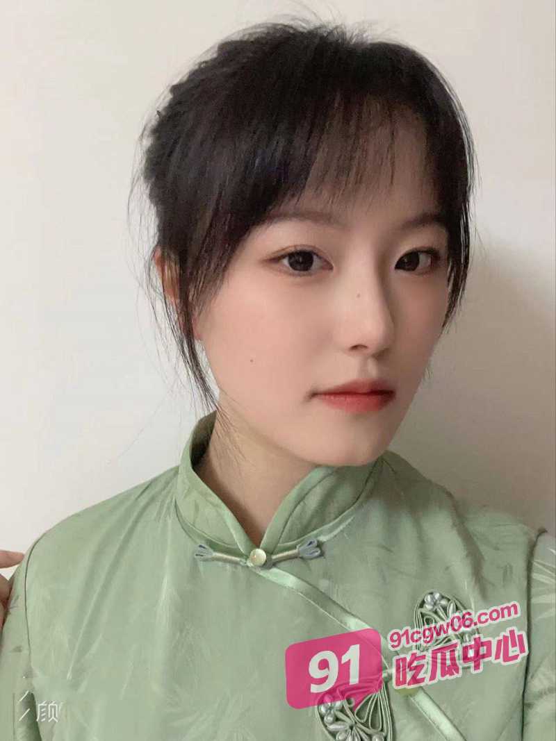 湖南良家人妻柳雪晴真实调教 小嘴被当作精液榨精器 肥臀上下打桩很有节奏感！ 配图2