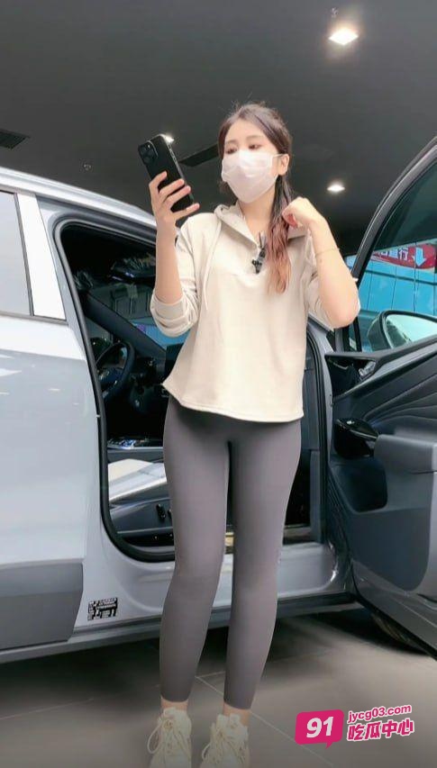 为了业绩不择手段？抖音女主播小小张福利视频疯传！ 配图4