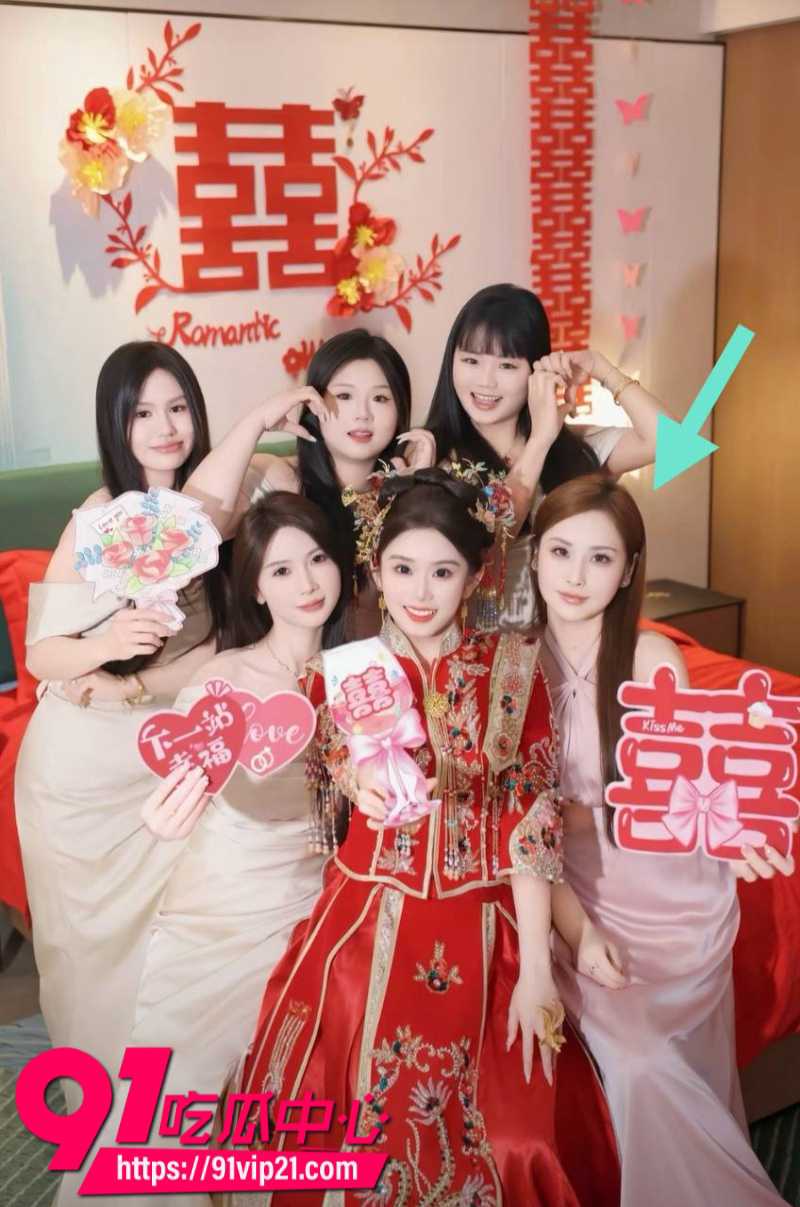 潮汕网红叶哈哈当小三9个月狂捞200万拿着男主钱养小白脸男主发现后怒爆裸照14 潮汕网红叶哈哈当小三9个月狂捞200万拿着男主钱养小白脸男主发现后怒爆裸照14