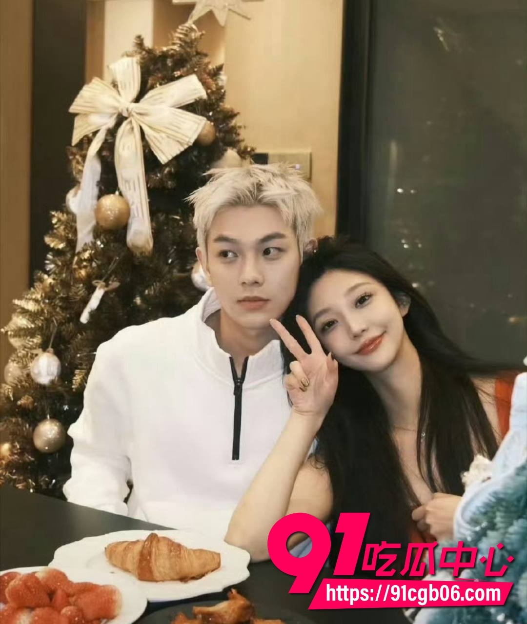 女网红慎婕劈腿闺蜜前男友被男友捶上热搜15