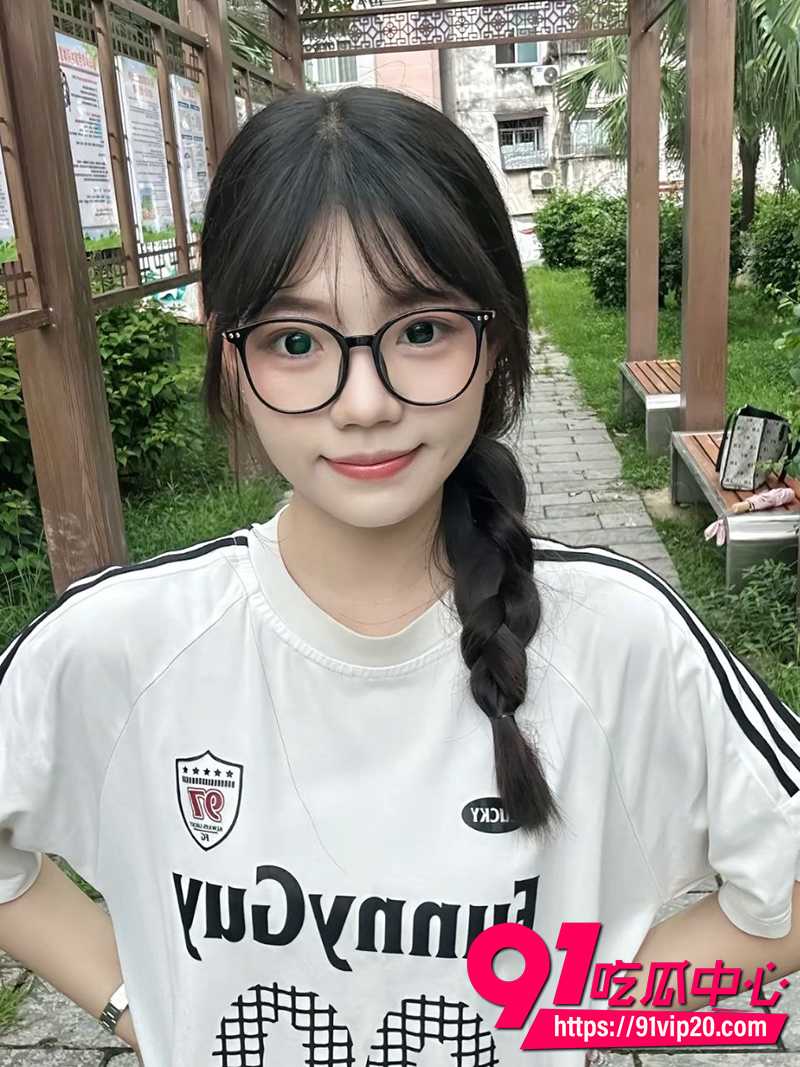 广东深圳眼镜学妹王宇婷 2
