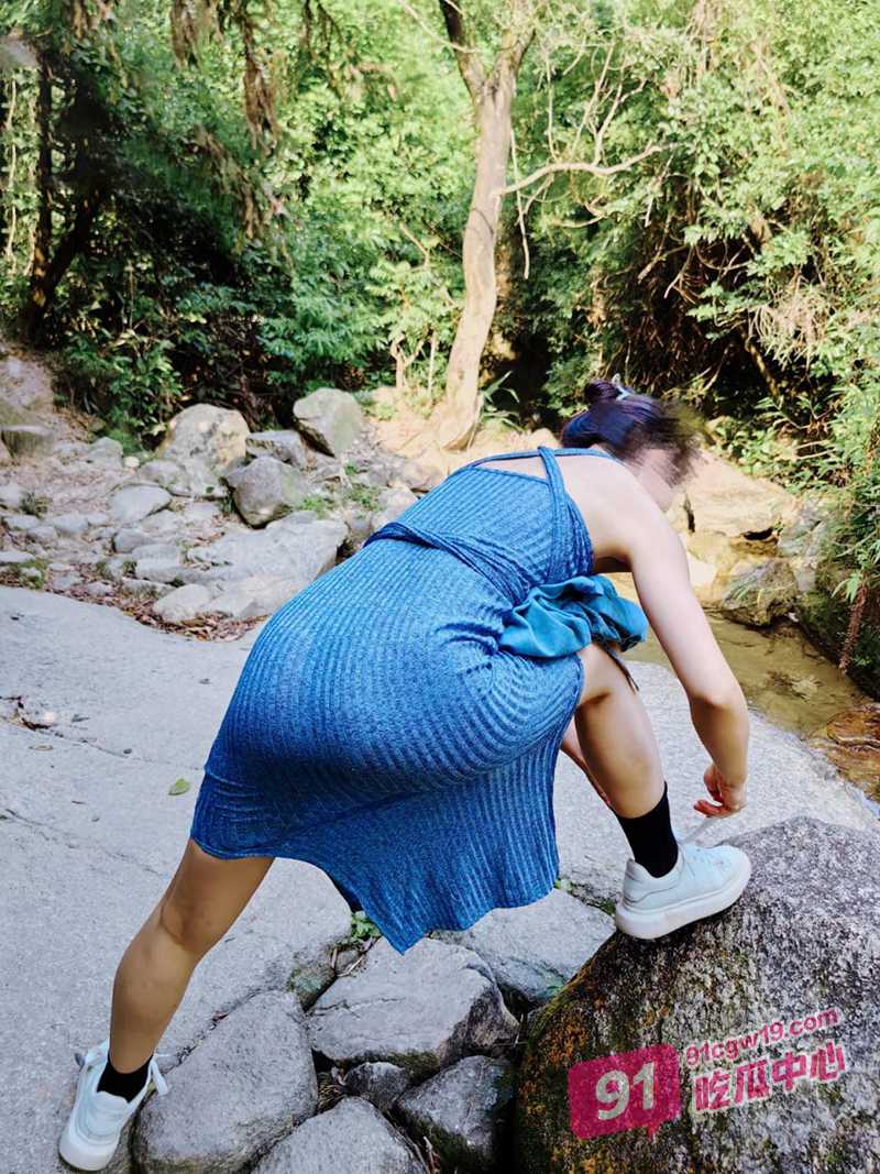 海角乱伦之我的美嫂子～表哥不在家 野外成功把嫂子干到颤抖！ 配图2