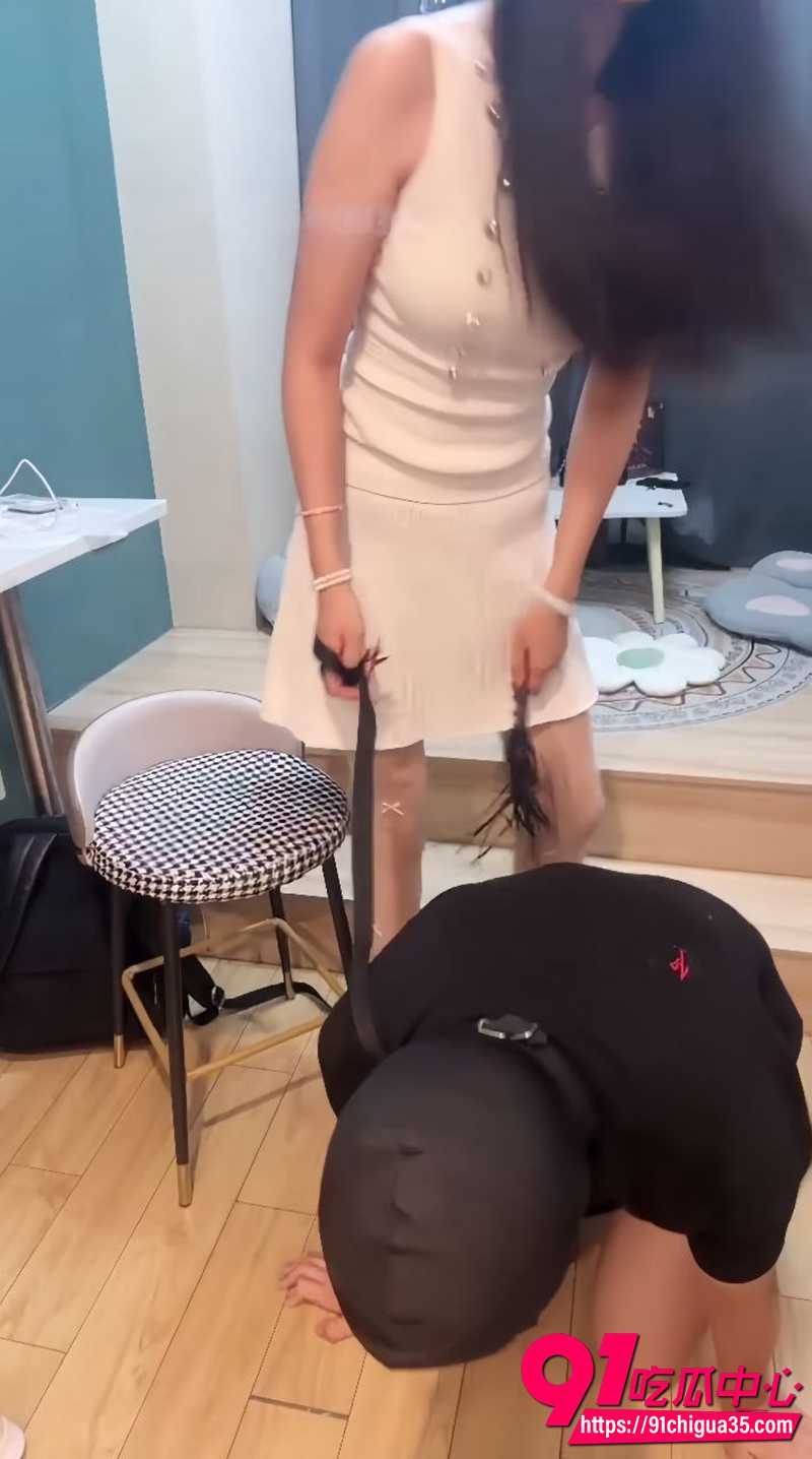 玩物直播小懿S 5