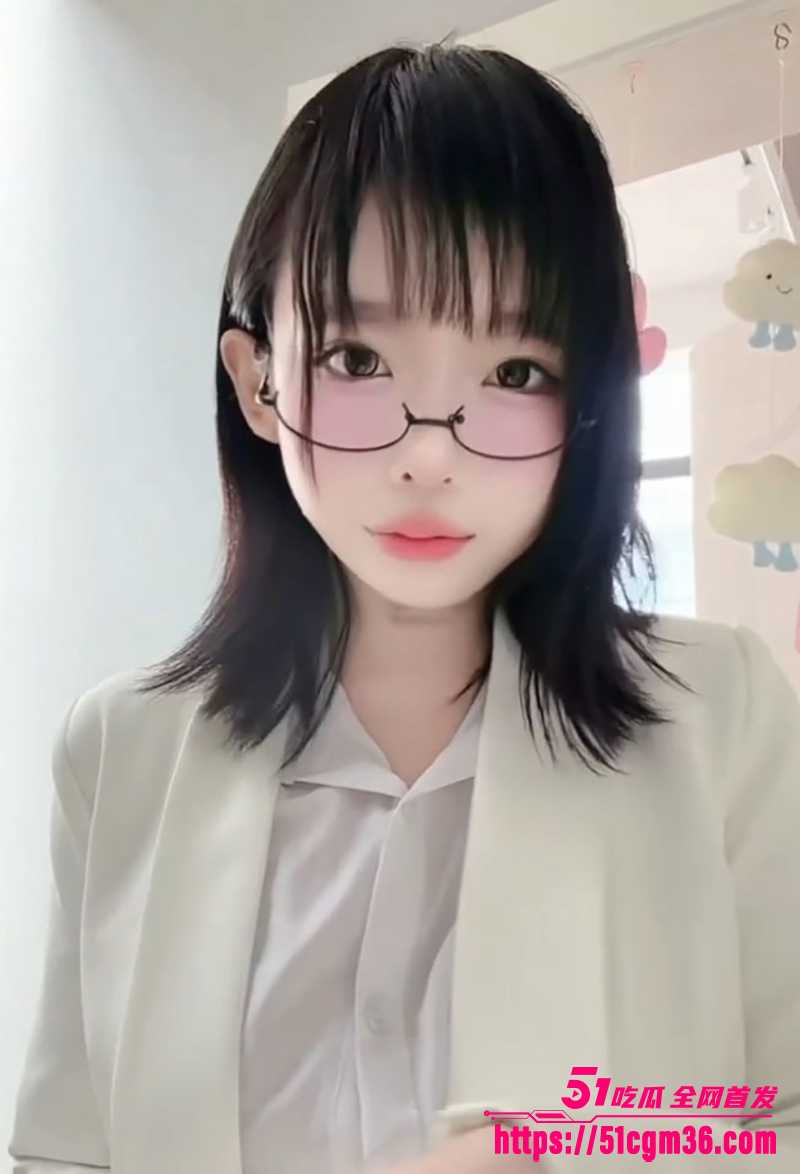 网红福利姬兔宝大人新作生物老师楼梯道自慰1拷贝 网红福利姬兔宝大人新作生物老师楼梯道自慰1拷贝
