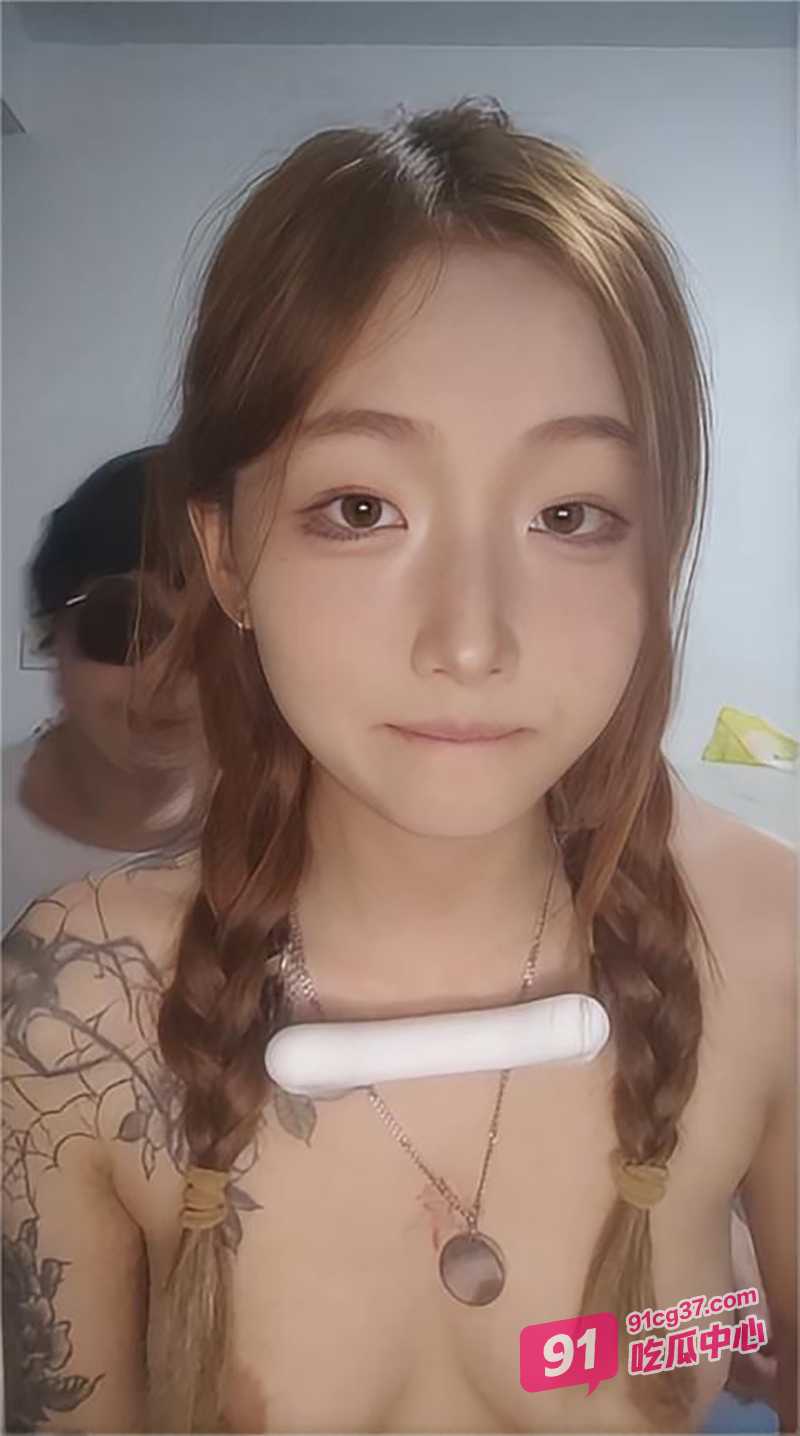 瓜友投稿～探探邂逅反差婊张璐 初见当晚就被调教非常到位！ 配图3