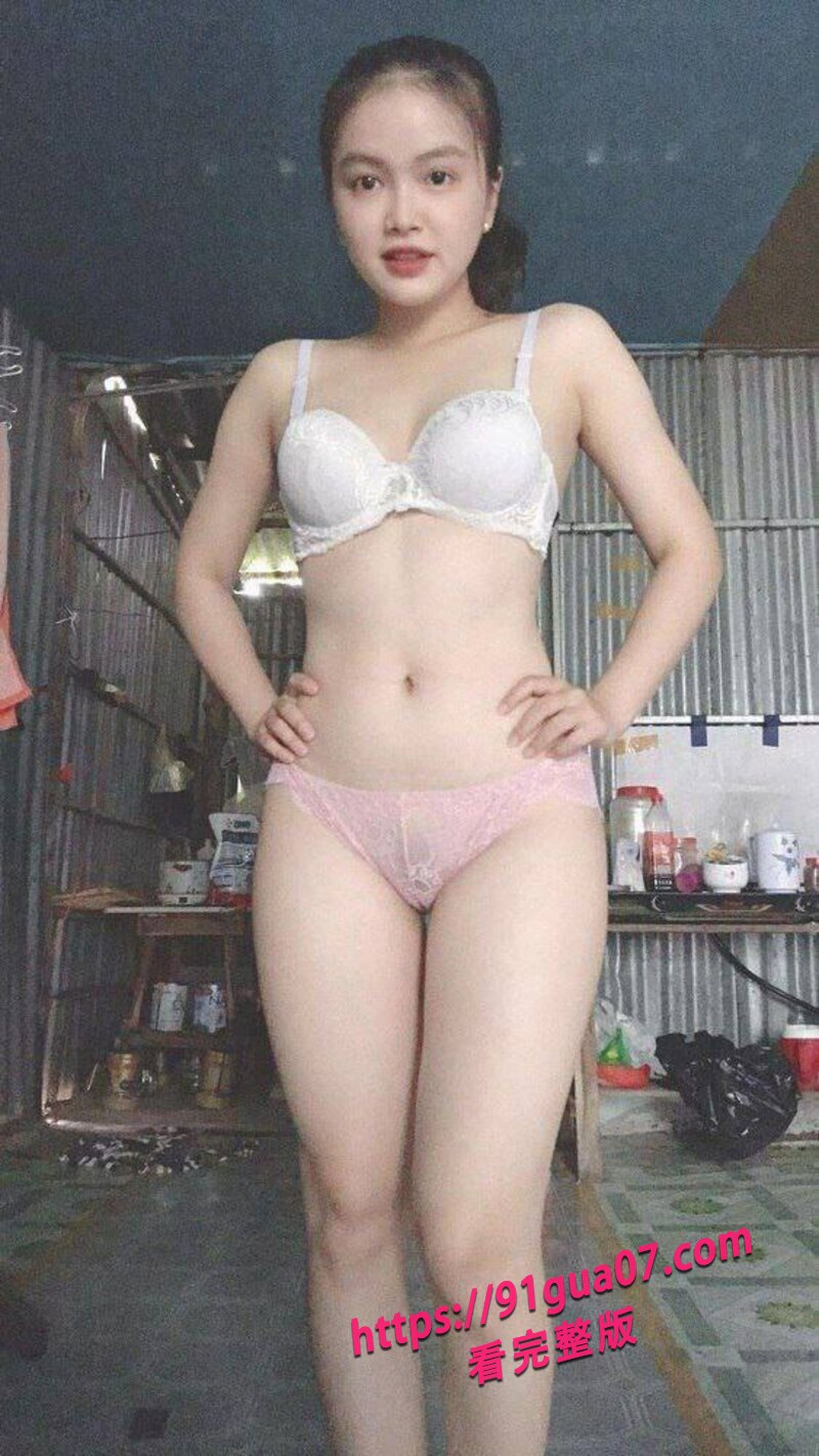 越南厂妹裸聊福利01
