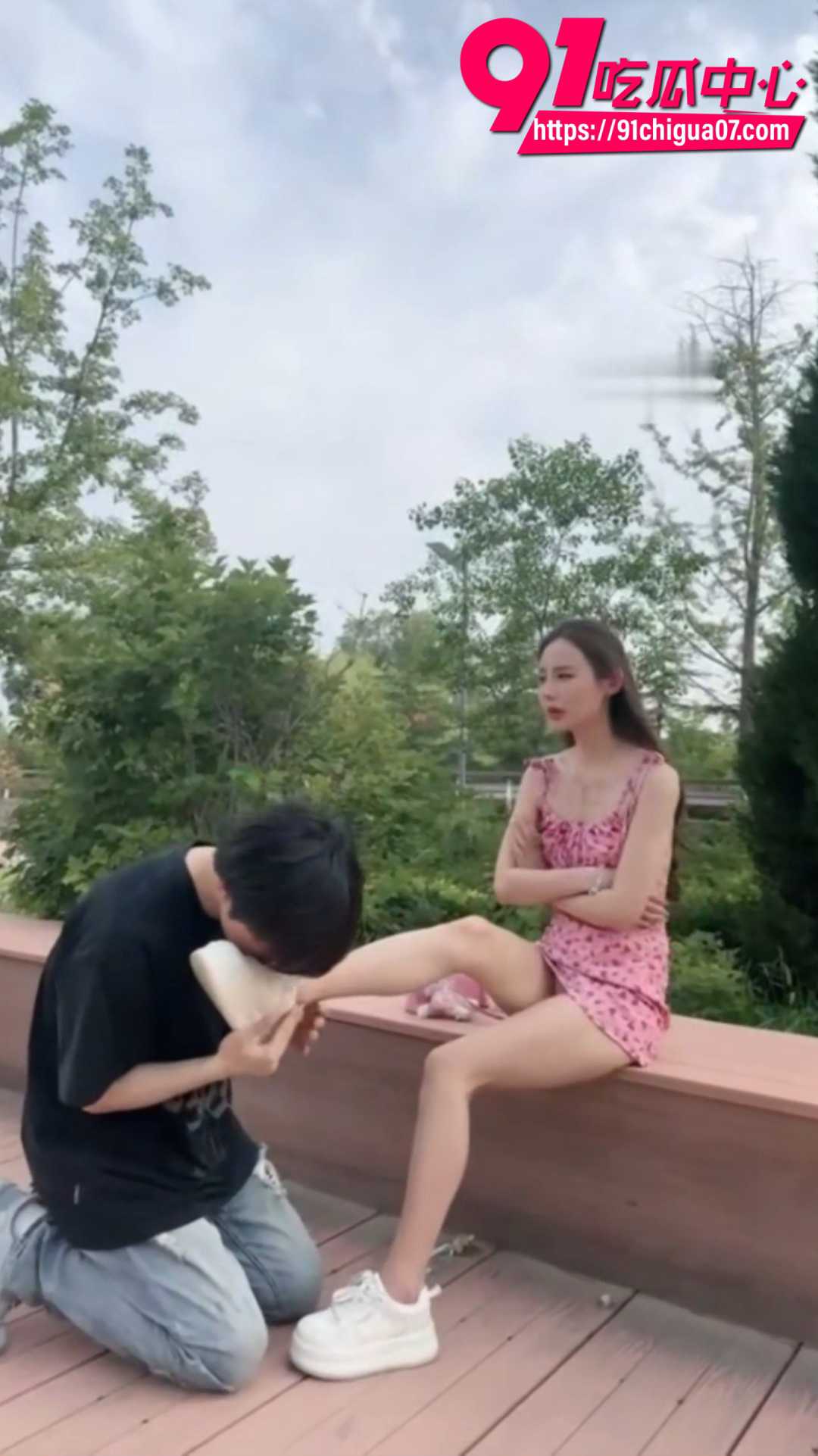 两女联手挑逗小M4