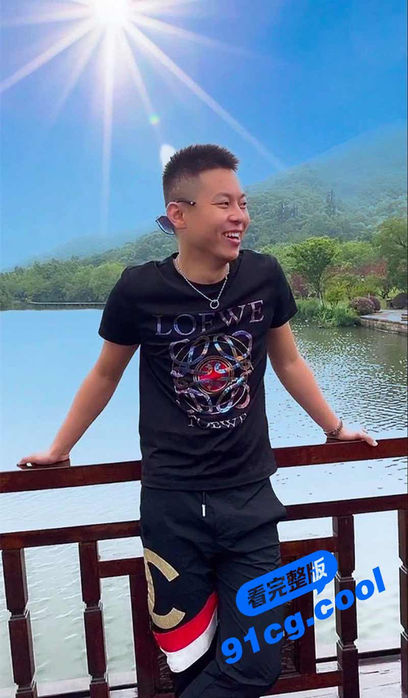 抖音千万粉丝网红 胜仔 与抖音音乐人 芮甜甜 不雅视频流出