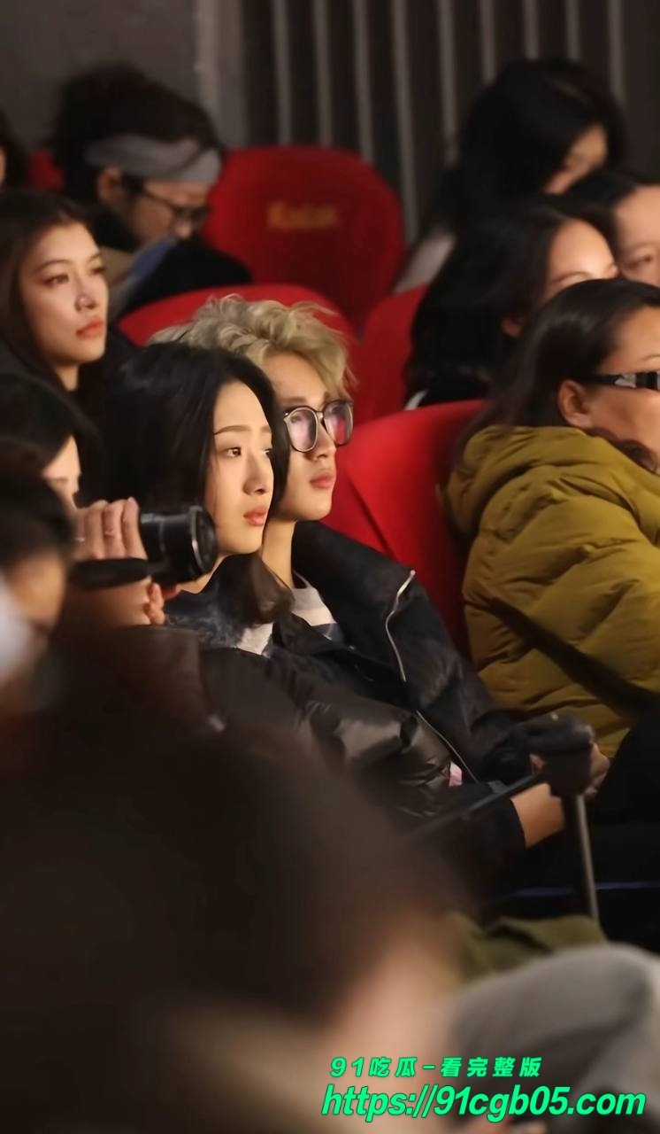 女友李禹熹曝光男演员荣梓杉家暴出轨44