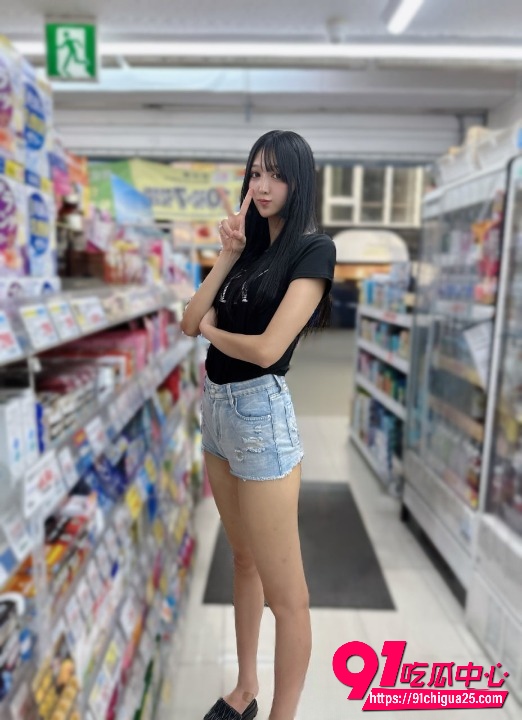 巨人萝莉 Mira 15 巨人萝莉 Mira 15