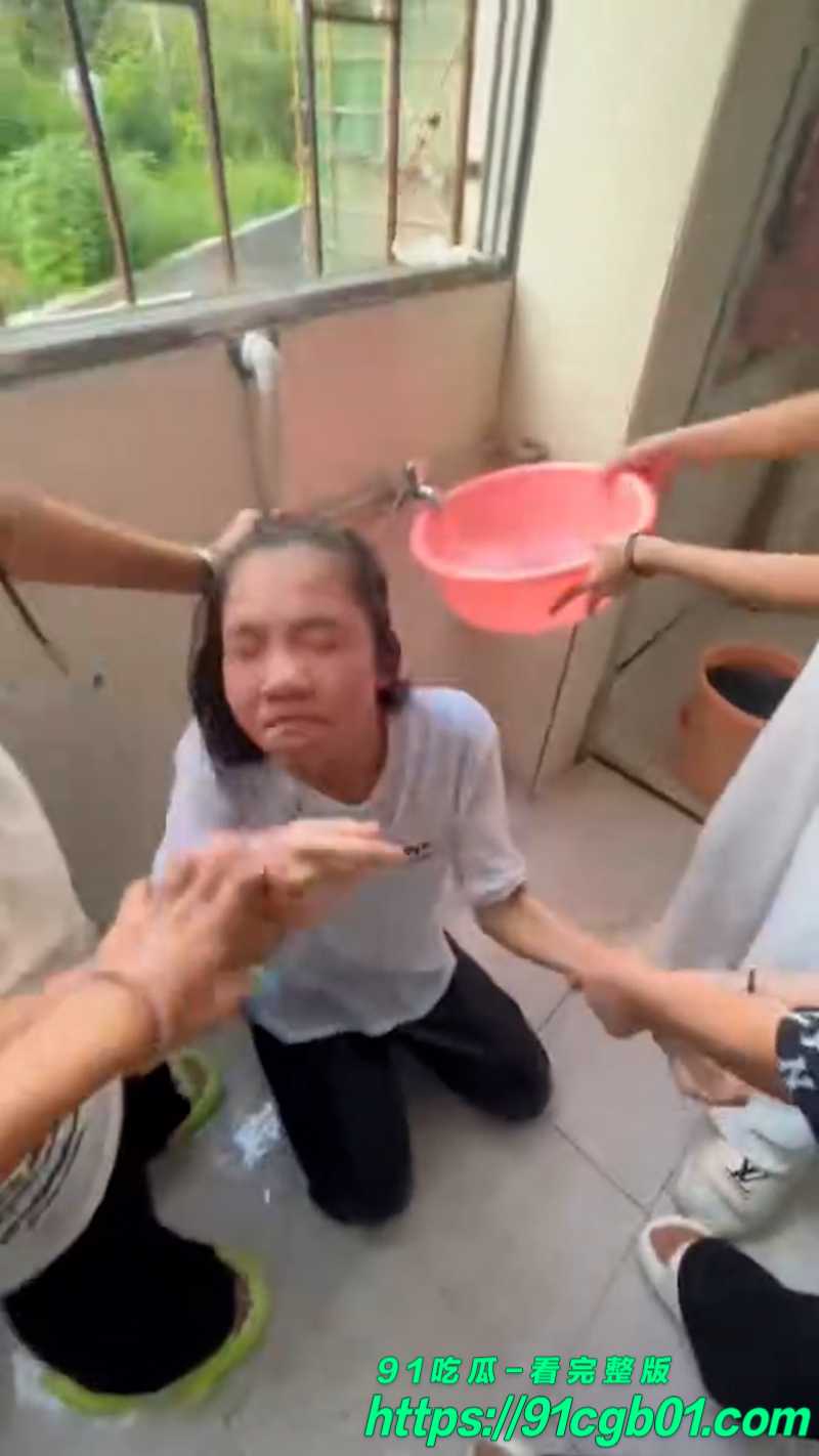广西梧州市苍梧县石桥中学八名女生围殴一名女生网页素材5素材水印版