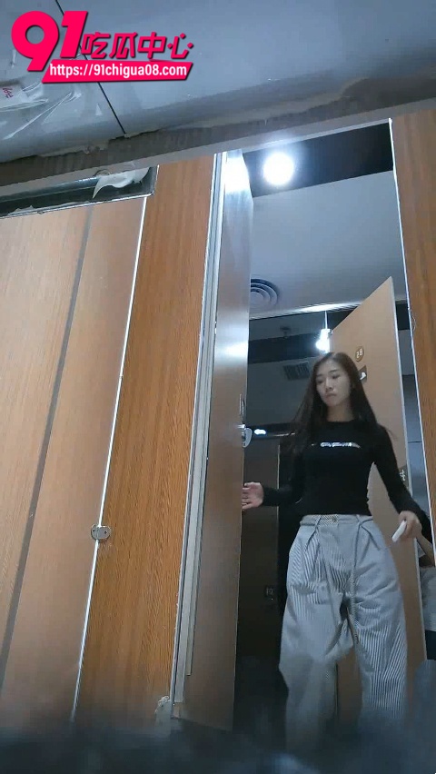 精品厕拍商场偷拍合集3