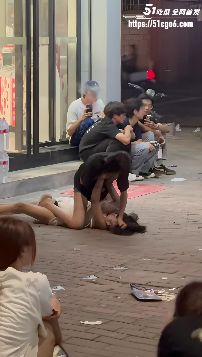 精神小妹当街打架 6 精神小妹当街打架 6